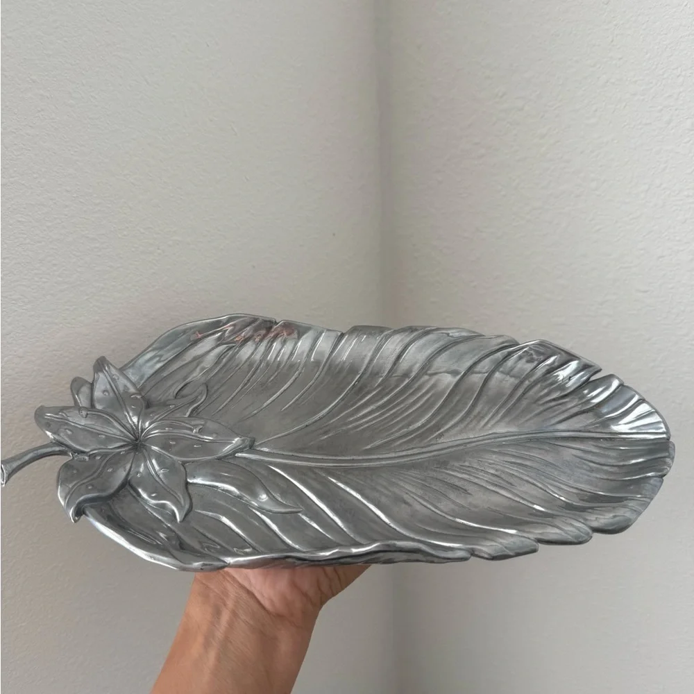 Fitz And Floyd Flower Leaf Pattern Serving Platter Silver